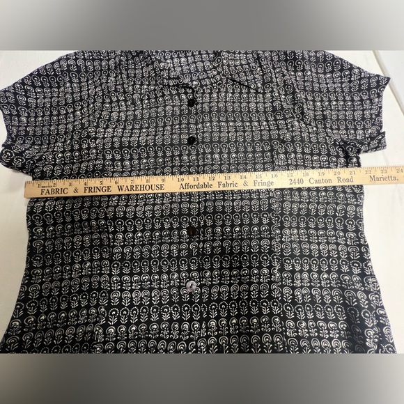 LIZ BAKER ESSENTIALS CLASSIC BUTTON UP POLYESTER BLOUSE. BLACK PATTERNED SIZE 16 - Picture 6 of 9